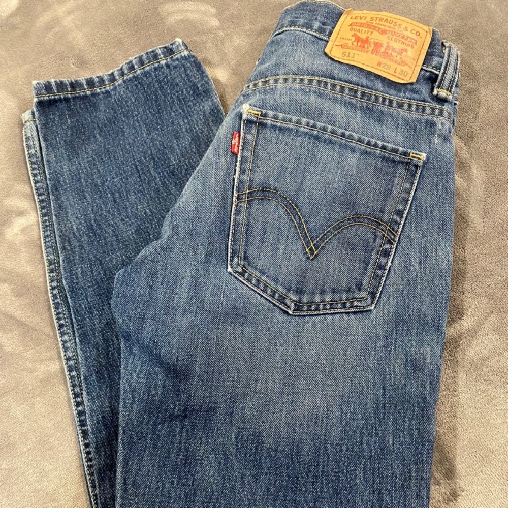 Levis Denim Jeans 29x30 - Picture 2 of 5